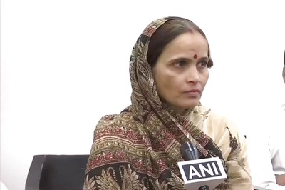 Kamlesh Tiwari's Wife, Unsatisfied with Murder Probe, Ex-gratia Amount, Calls for NIA Inquiry