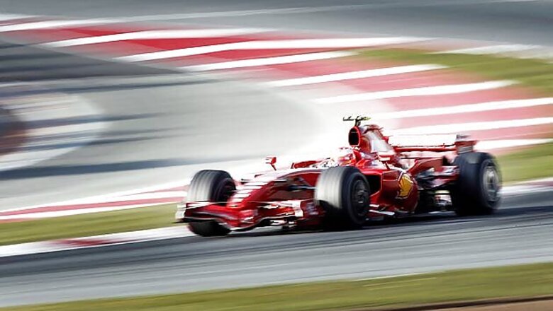Pirelli urges Formula One to relax testing rules