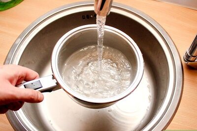 How to Clean Pots and Pans