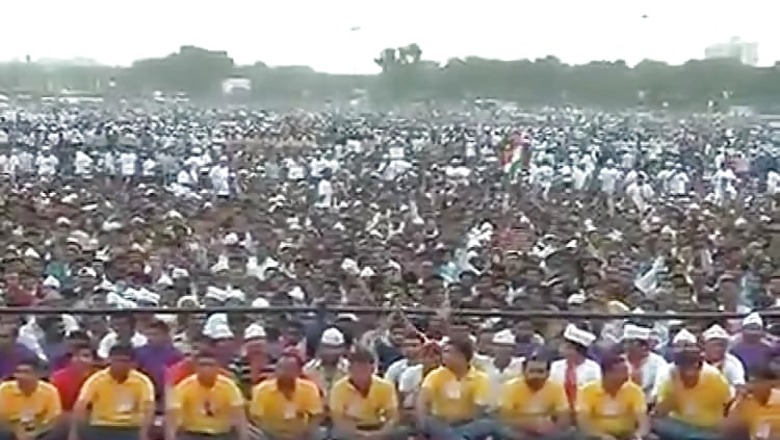'Patels' stir can be turned into farmers 'agitation', says former MP Sharad Joshi