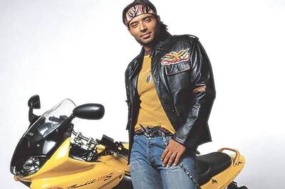 Gaining super power to staying mad: Uday Chopra's insanely funny resolutions