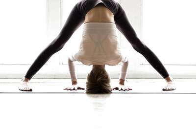 People Who Sit All Day Long Due To WFH Must Try These Stretches