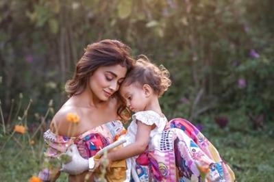 Shriya Saran’s Latest Photoshoot With Her Daughter Is Adorable; Have A Look
