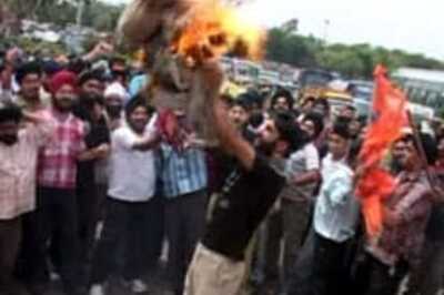 Sikh clergy meet to solve sect conflict