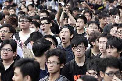 Anger in Hong Kong as protesters compared to slaves