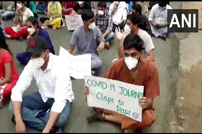 Dead Coronavirus Patient's Kin Attack Doctor, Medicos Stage Protest Demanding Security
