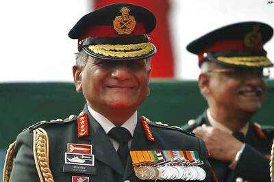 Gen Singh upbraids officer before leaving office