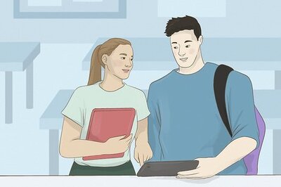 How to Tell a Guy You Like Him if You're Shy