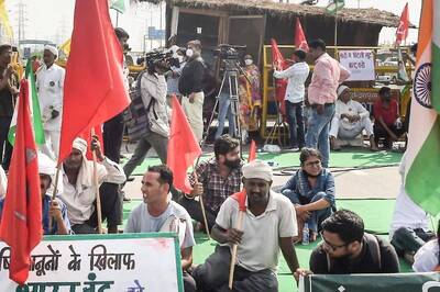 Strangulated Delhi, Now You Want to Protest Inside: SC on Farmers' Plea for Satyagraha at Jantar Mantar