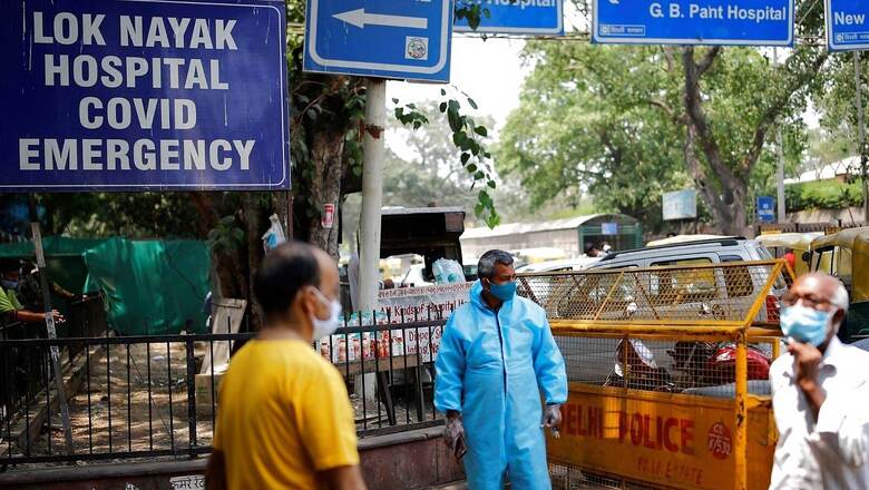 13 Suspected Omicron Cases in Delhi, Says LNJP Hospital Director; 40-bed Ward Ready to Treat Patients