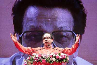 Shivaji Park Turns Battleground for Sena vs Sena Prestige War as Uddhav Vows to Uphold Dussehra Tradition