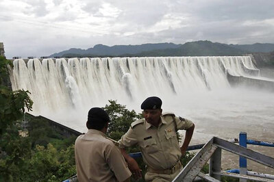 Over 9 Lakh Including PhD, Engineers Apply for Post of Constables in MP