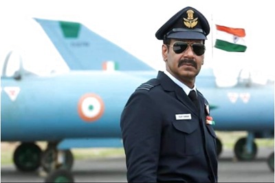 Ajay Devgn Fans Want Bhuj The Pride of India to Release in Theaters, Trend 'Boycott Bhuj on OTT' on Twitter