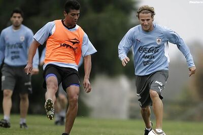 Uruguay coach furious with allegations