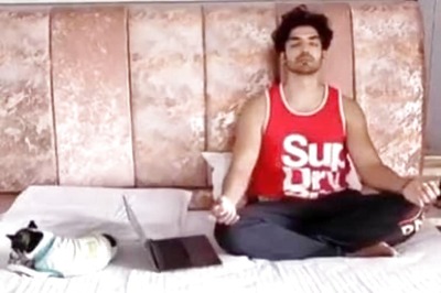 Gurmeet Choudhary Chants 'Om' To Drive Away Lockdown Anxiety
