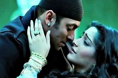 I like Salman Khan in romantic films, that's why I'm doing 'Prem Ratan Dhan Payo': Sonam Kapoor
