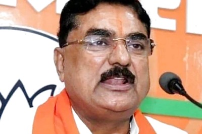 Poverty Will End in India in Next Three Years, Claims MP Agriculture Minister