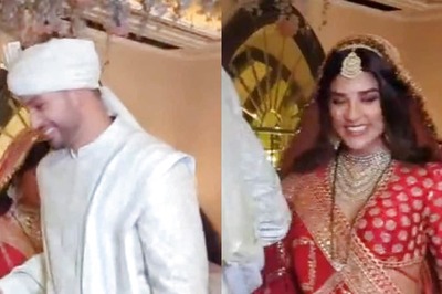Singer Arjun Kanungo, Carla Dennis Are Married: First Video From Intimate Ceremony Show Their Pheras