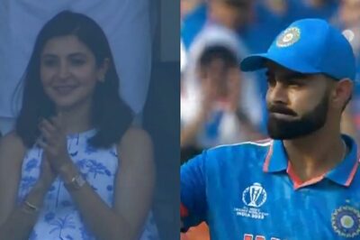 IND vs AUS: Anushka Sharma Gives Virat Kohli Standing Ovation After He Scores 50; Video Goes Viral