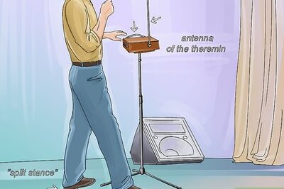 How to Play the Theremin