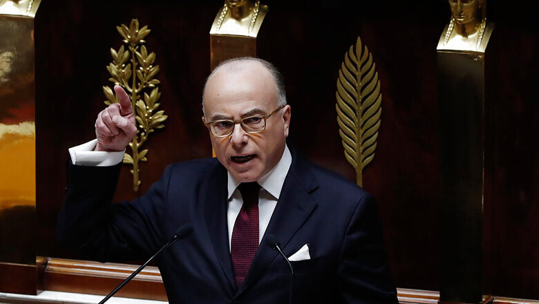 France's New PM Bernard Cazeneuve Wins Confidence Vote