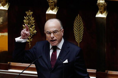 France's New PM Bernard Cazeneuve Wins Confidence Vote