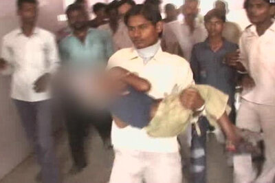 Child crushed under dais at Lalu's rally