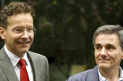 Greece restarts talks with creditors as country on edge