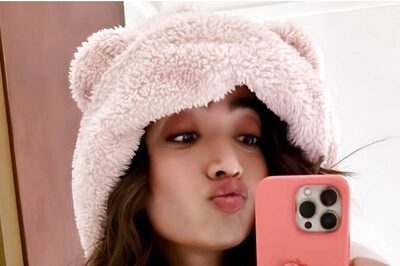 Rashmika Mandanna Treats Fans to Adorable Selfie from First Day in Russia; Samantha Ruth Prabhu Calls her ‘Cute’