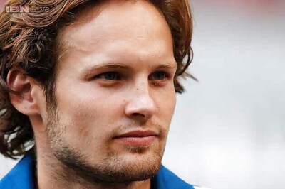 Manchester United complete signing of Daley Blind