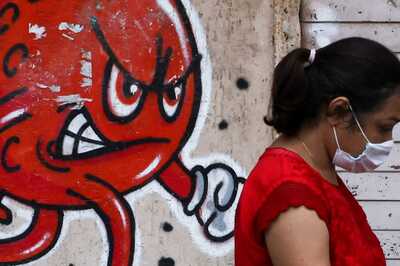 WHO Expects to Have More Info on Omicron Transmission 'Within Days'