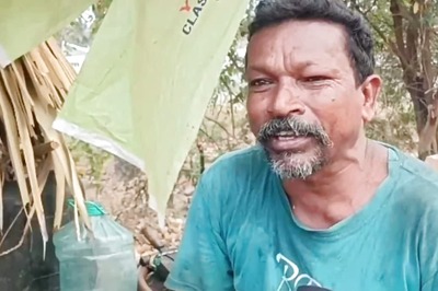 In Visakhapatnam, This Man Sells Palm Wine Singing Songs For Customers