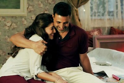 Akshay Kumar, Nimrat Kaur humbled by 'Airlift' response