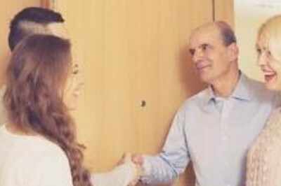 Nervous About Meeting Your Partner’s Parents? Check These 7 Tips