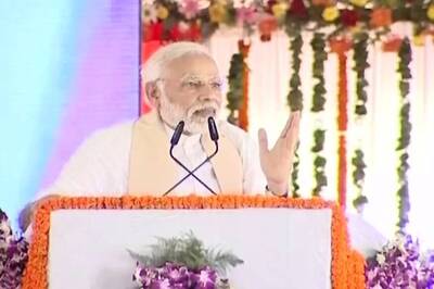 PM Modi Launches Projects in UP's Mirzapur, Blunts Oppn Criticism on Agrarian Crisis
