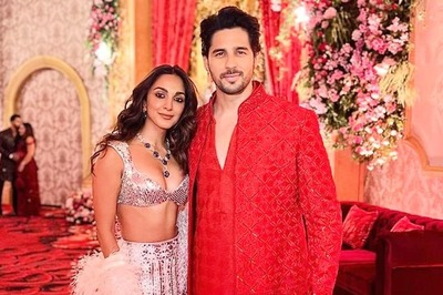 Kiara Advani and Sidharth Malhotra Shine Bright in Stunning Manish Malhotra Ensembles at Anant Ambani-Radhika Merchant Pre-Wedding Bash