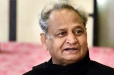 Gehlot Gives off Business as Usual Vibes, but Cong Workers Want 'Uncertainty' to End