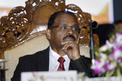 J&K L-G Murmu Resigns, Says Mehbooba Mufti's Release from Detention Depends on Changing Security Assessment