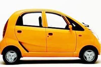 Nonogenarian sells her 55-yr-old Fiat to own Nano car