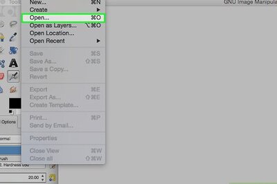 How to Feather Edges on GIMP