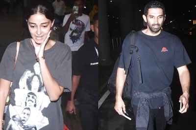 Ananya Panday, Aditya Roy Kapur AVOID Paps But Can't Stop Blushing As They Return from Vacay; Watch