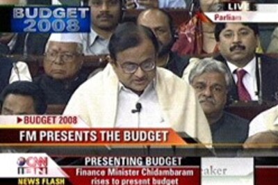 Budget doesn't cheer investors, markets end low