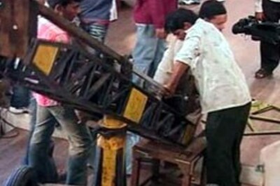 No new episodes as TV workers' strike continues