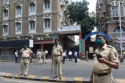 Cops Rescue 14-year-old Girl After She Jumps into Nullah in Navi Mumbai