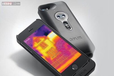 Flir One: This heat-sensing camera for your iPhone turns selfies into 'hotties'