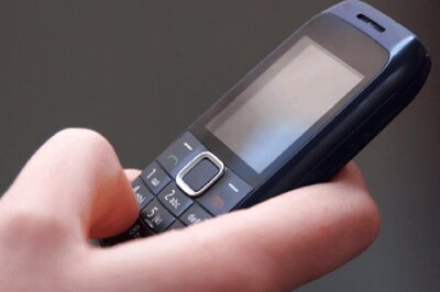 Thakor Community Bans Mobiles for Unmarried Women in Gujarat District, Congress MLA Backs Move