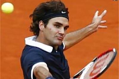 Federer faces Nadal in French Open final