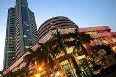 Mkts end deep in red, Sensex down 345 pts
