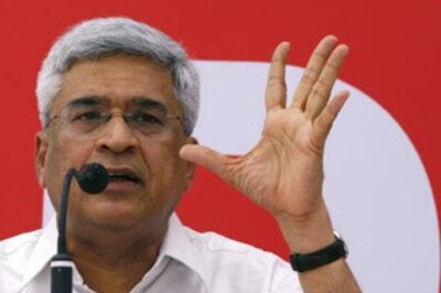 Karat wants Kerala CM curtailed to save CPM