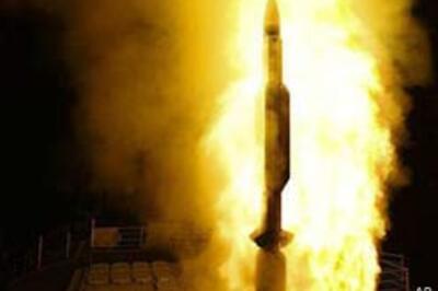 Iran test-fires missiles in Persian Gulf, Hormouz